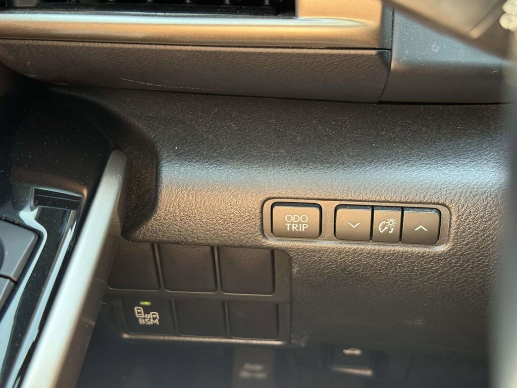 Used 2016 Lexus IS 300 AWD w/ Navigation System Package image 23