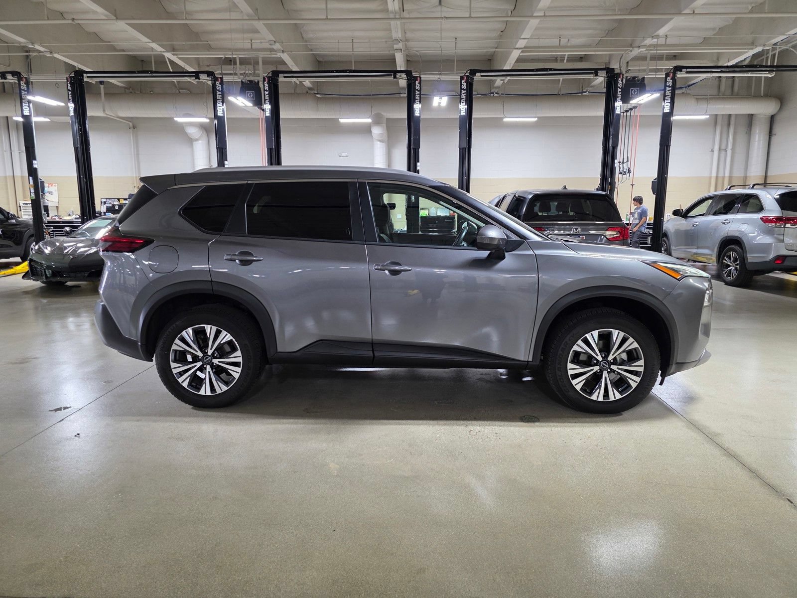 Used 2023 Nissan Rogue SV w/ SV Premium B Package AWD/4WD image 8