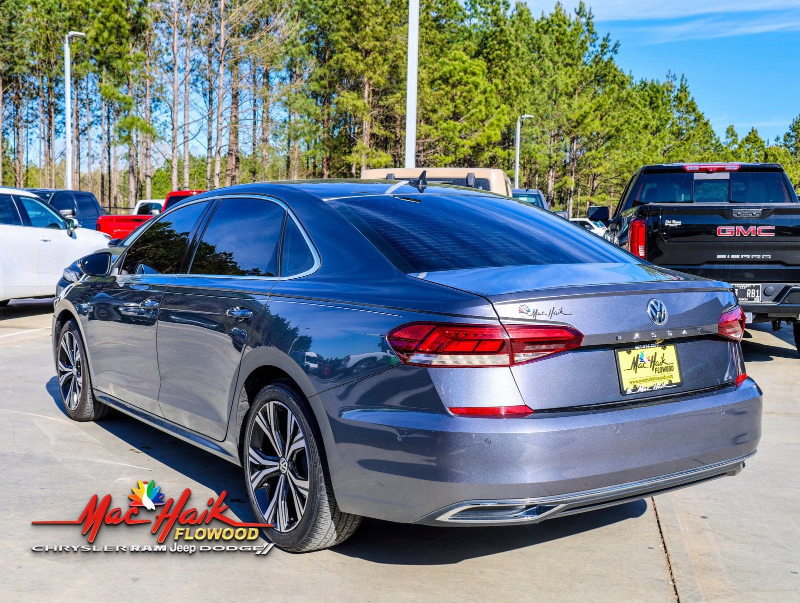 Used 2020 Volkswagen Passat 2.0T SEL image 5