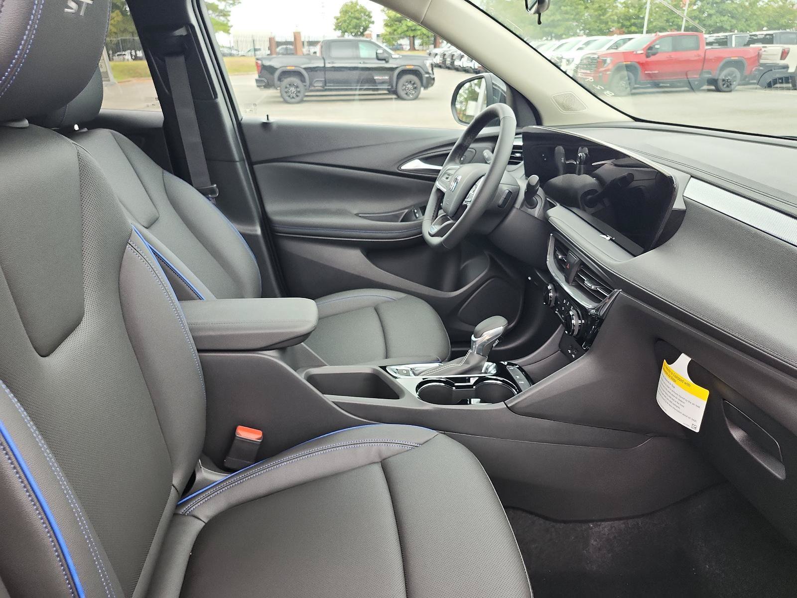 New 2026 Buick Encore GX Sport Touring w/ Comfort Package FWD image 7