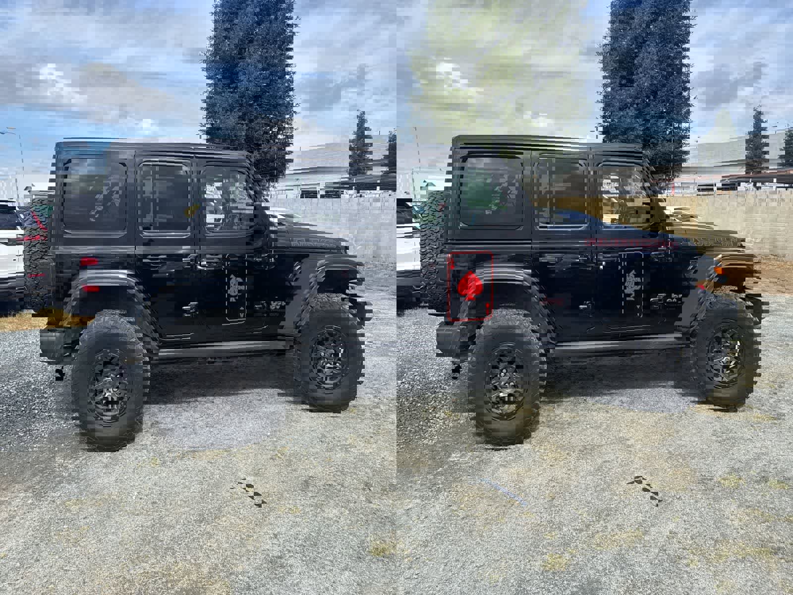 Used 2021 Jeep Wrangler Unlimited Rubicon w/ Xtreme Recon 35" Tire Package image 4