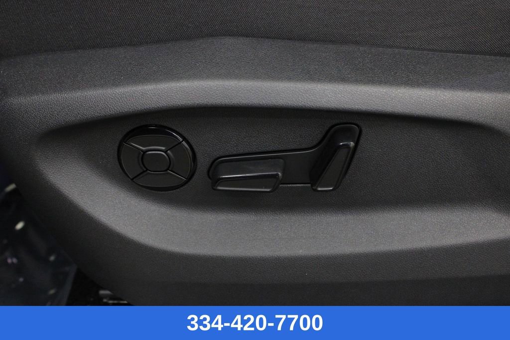 New 2026 Volkswagen Tiguan SE R-Line image 17