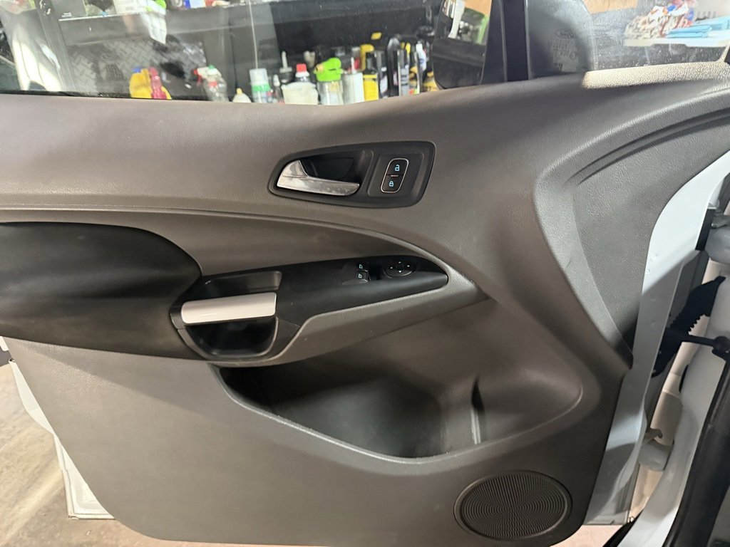 Used 2019 Ford Transit Connect XLT image 9