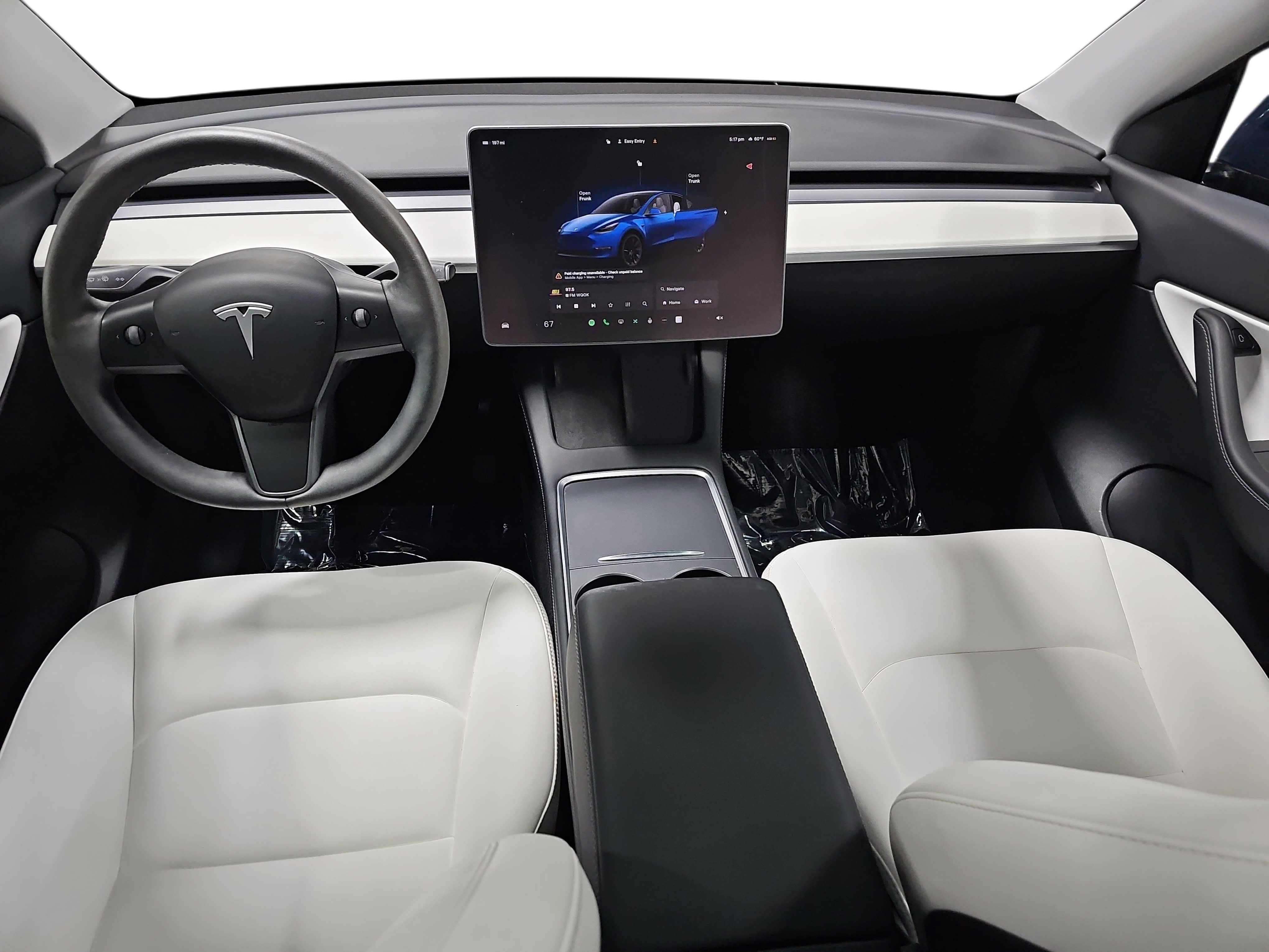 Used 2022 Tesla Model Y Long Range image 9