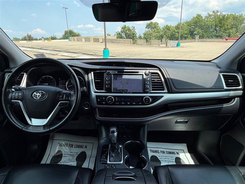 Used 2019 Toyota Highlander XLE AWD/4WD image 44