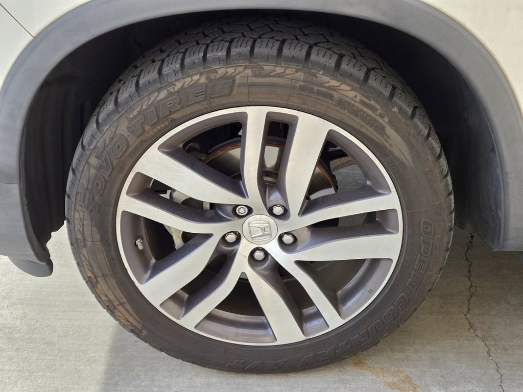 Used 2017 Honda Pilot Touring image 5