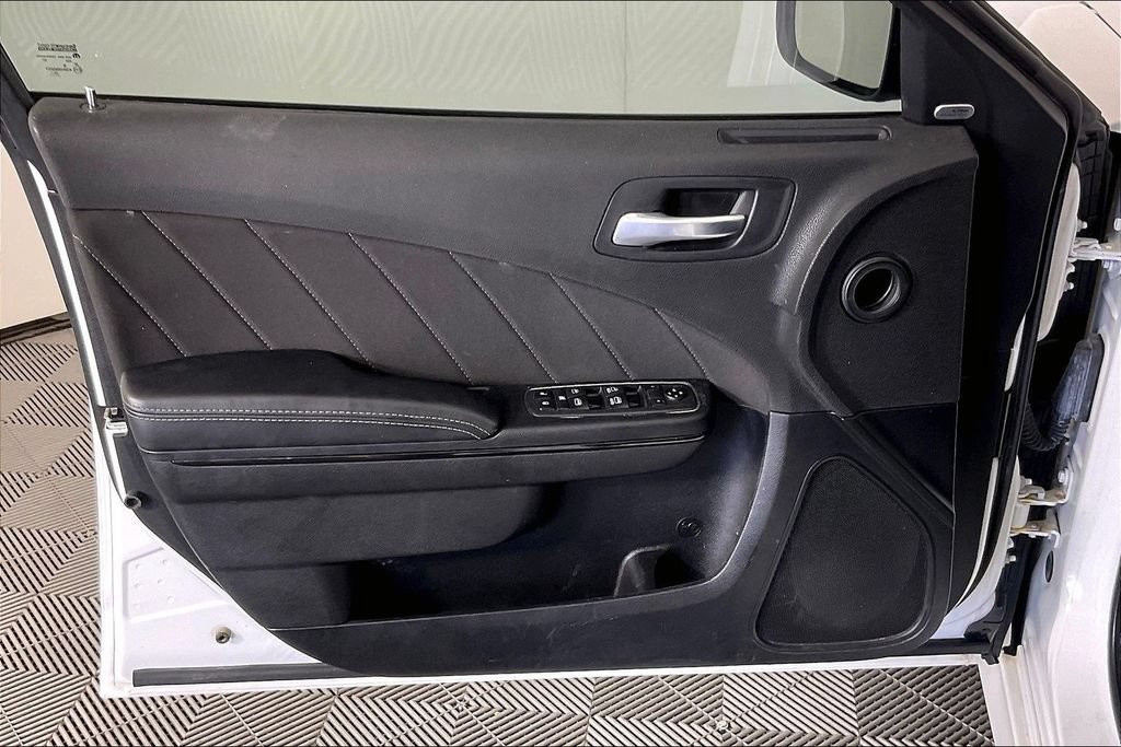 Used 2021 Dodge Charger R/T w/ Carbon/Suede Interior Package RWD image 21