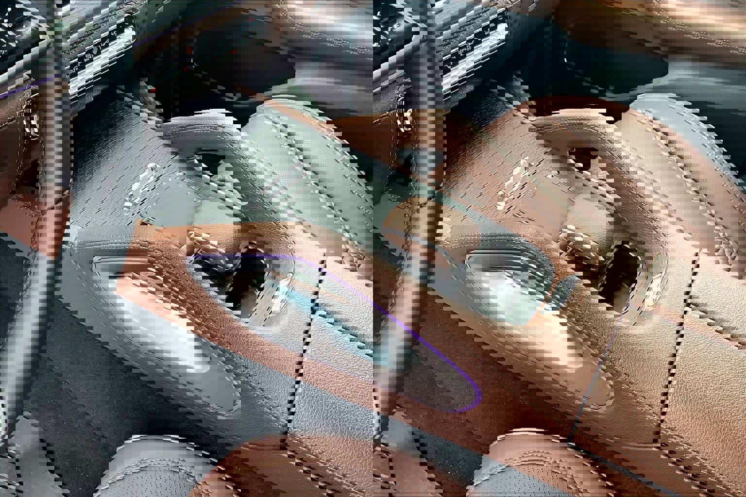 Used 2024 Mercedes-Benz GLE 350 4MATIC image 16