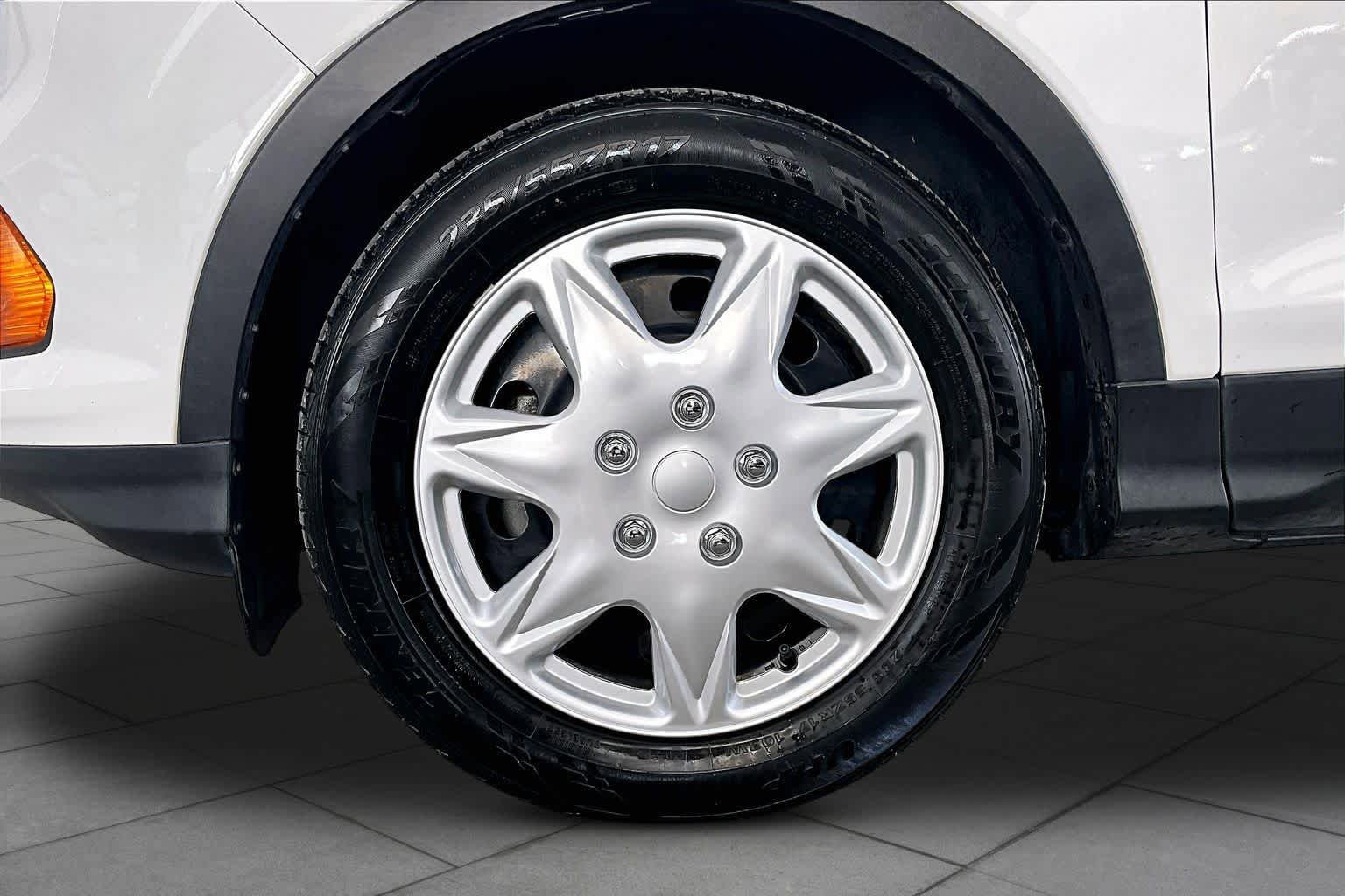 Used 2019 Ford Escape S FWD image 11