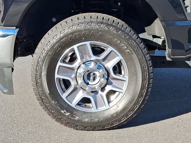 Used 2024 Ford F250 Lariat w/ FX4 Off-Road Package image 8