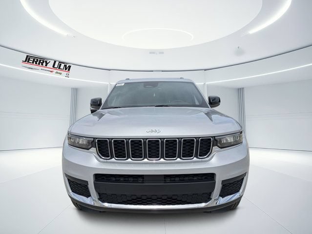 New 2026 Jeep Grand Cherokee L Laredo RWD image 8