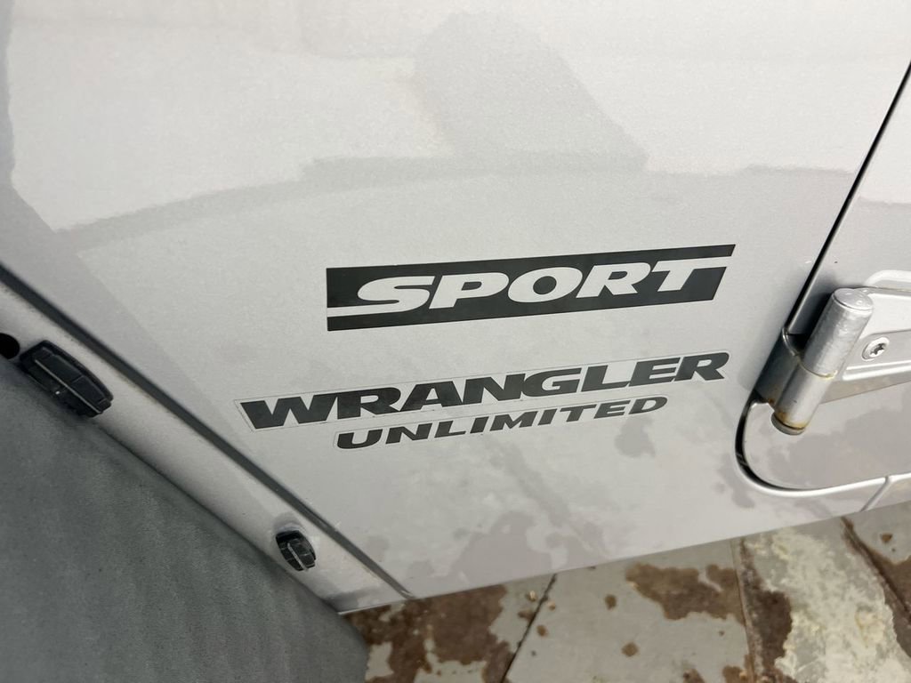 Used 2015 Jeep Wrangler Unlimited Sport w/ Trailer Tow Group image 18