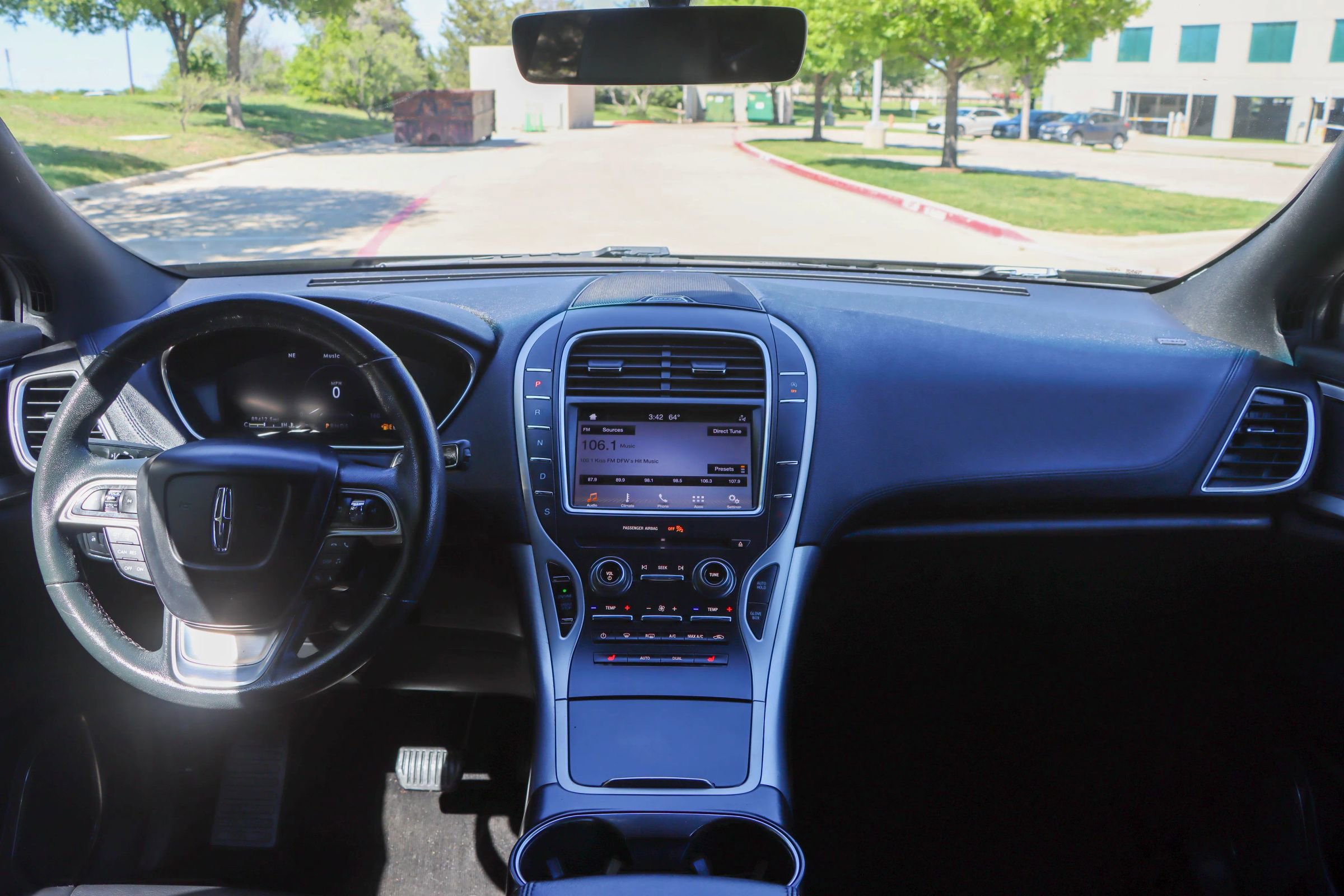 Used 2019 Lincoln Nautilus FWD image 25