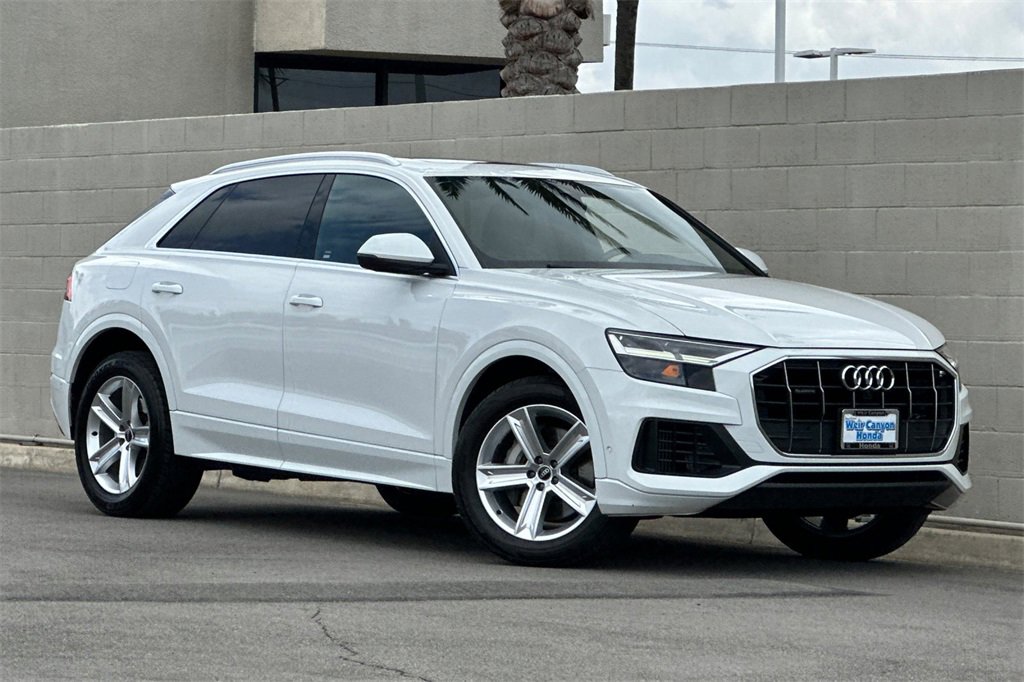 Used 2021 Audi Q8 Premium image 2