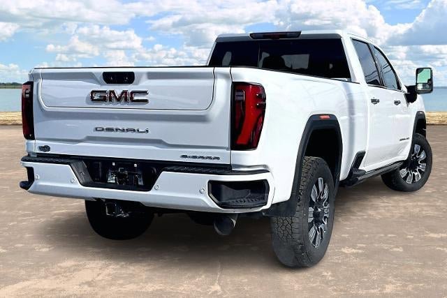 Used 2024 GMC Sierra 3500 Denali w/ Denali Reserve Package AWD/4WD image 6