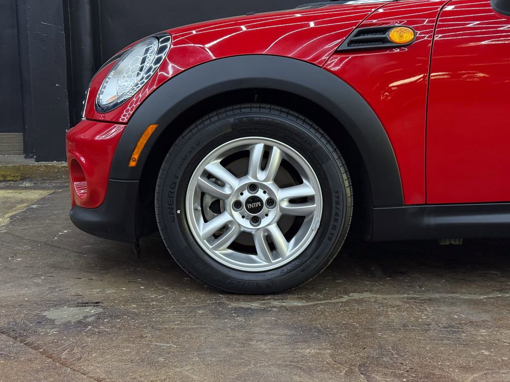 Used 2013 MINI Cooper Hardtop FWD image 5