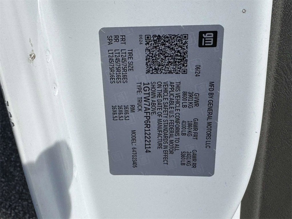 Used 2024 GMC Savana 2500 Work Van w/ Driver Convenience Package image 26