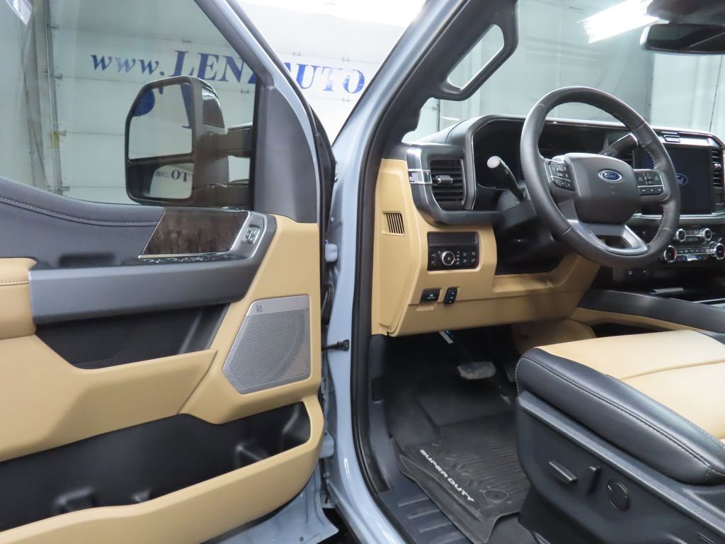 Used 2025 Ford F350 Lariat w/ Lariat Ultimate Package image 49