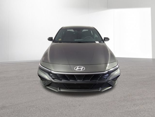 New 2026 Hyundai Elantra Sport FWD image 15