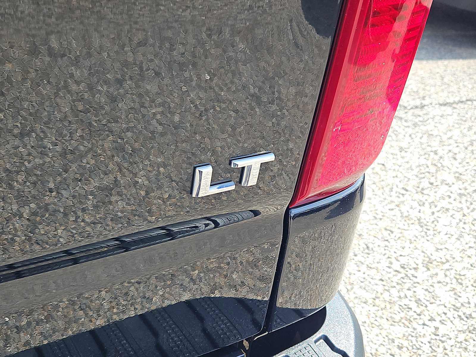 Certified 2023 Chevrolet Silverado 1500 LT AWD/4WD image 12