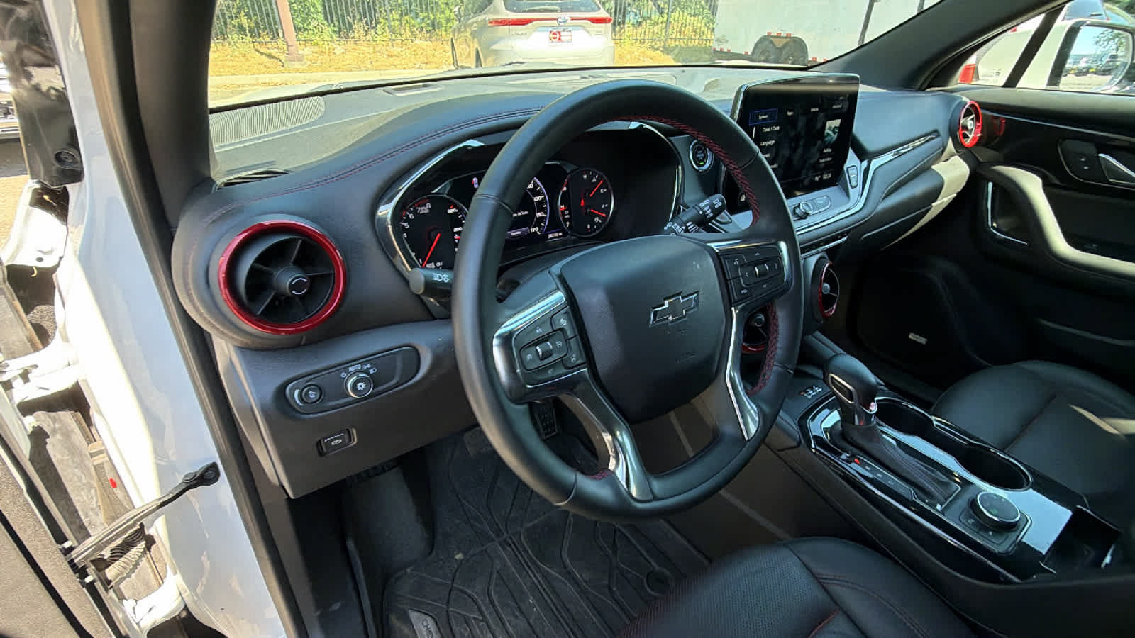 Used 2024 Chevrolet Blazer RS w/ Driver Confidence II Package AWD/4WD image 10