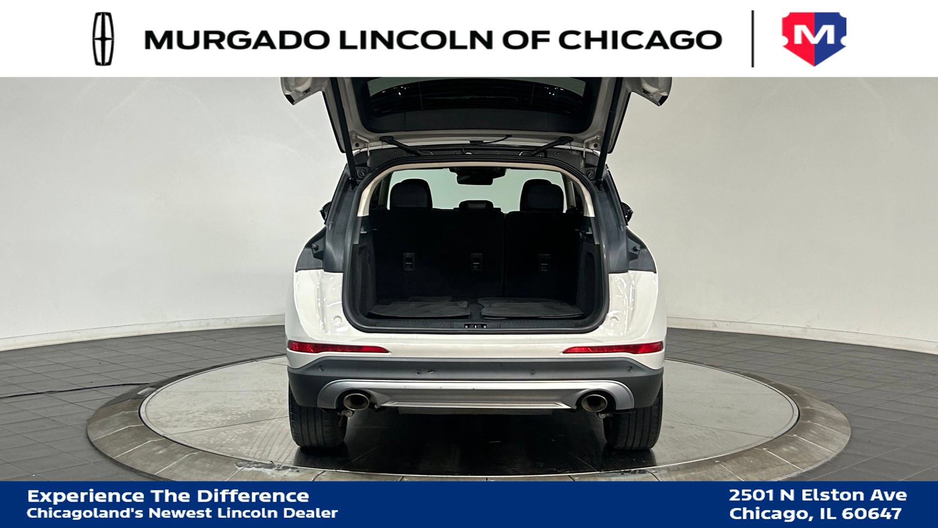 Used 2024 Lincoln Corsair AWD w/ Equipment Group 101A image 30