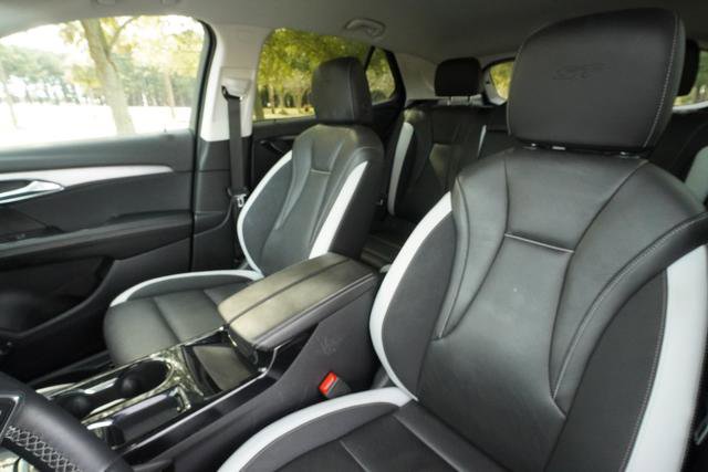 Used 2025 Buick Envision Sport Touring image 25