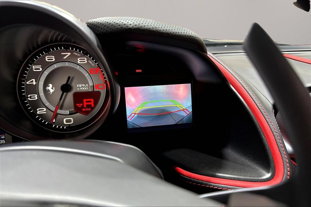 Used 2019 Ferrari 812 Superfast RWD image 14