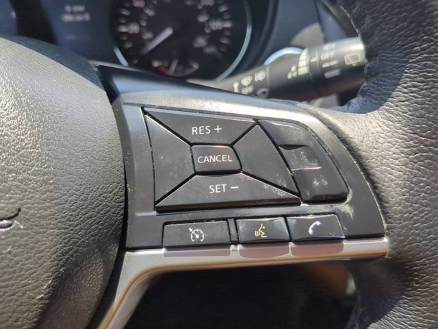 Used 2019 Nissan Rogue SV FWD image 18