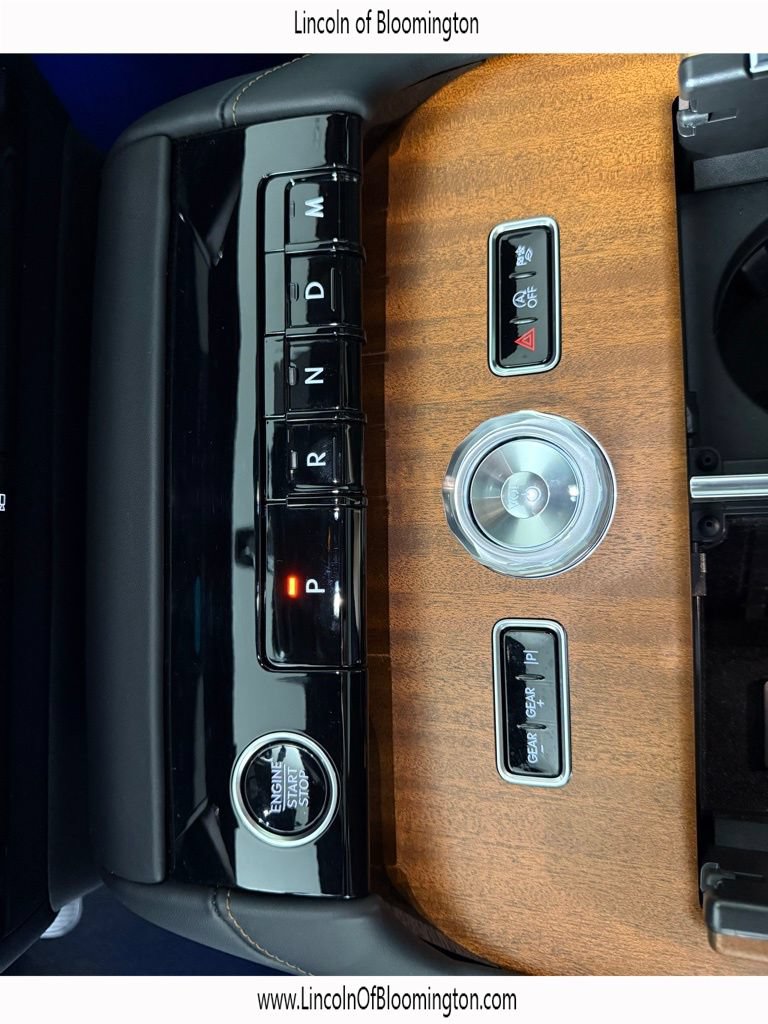 Used 2025 Lincoln Navigator Black Label AWD/4WD image 46