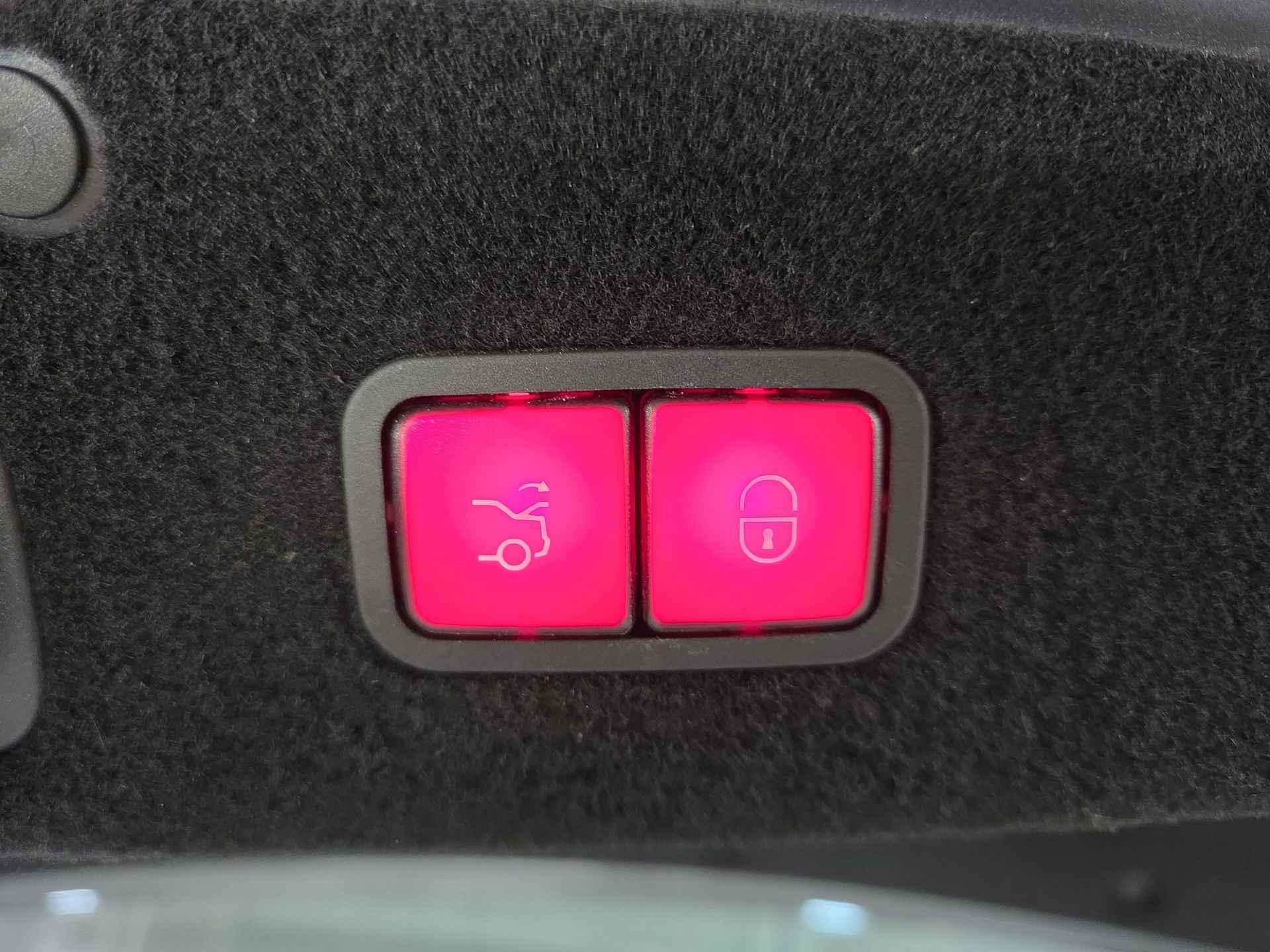 Used 2015 Mercedes-Benz S 550 4MATIC Sedan image 13