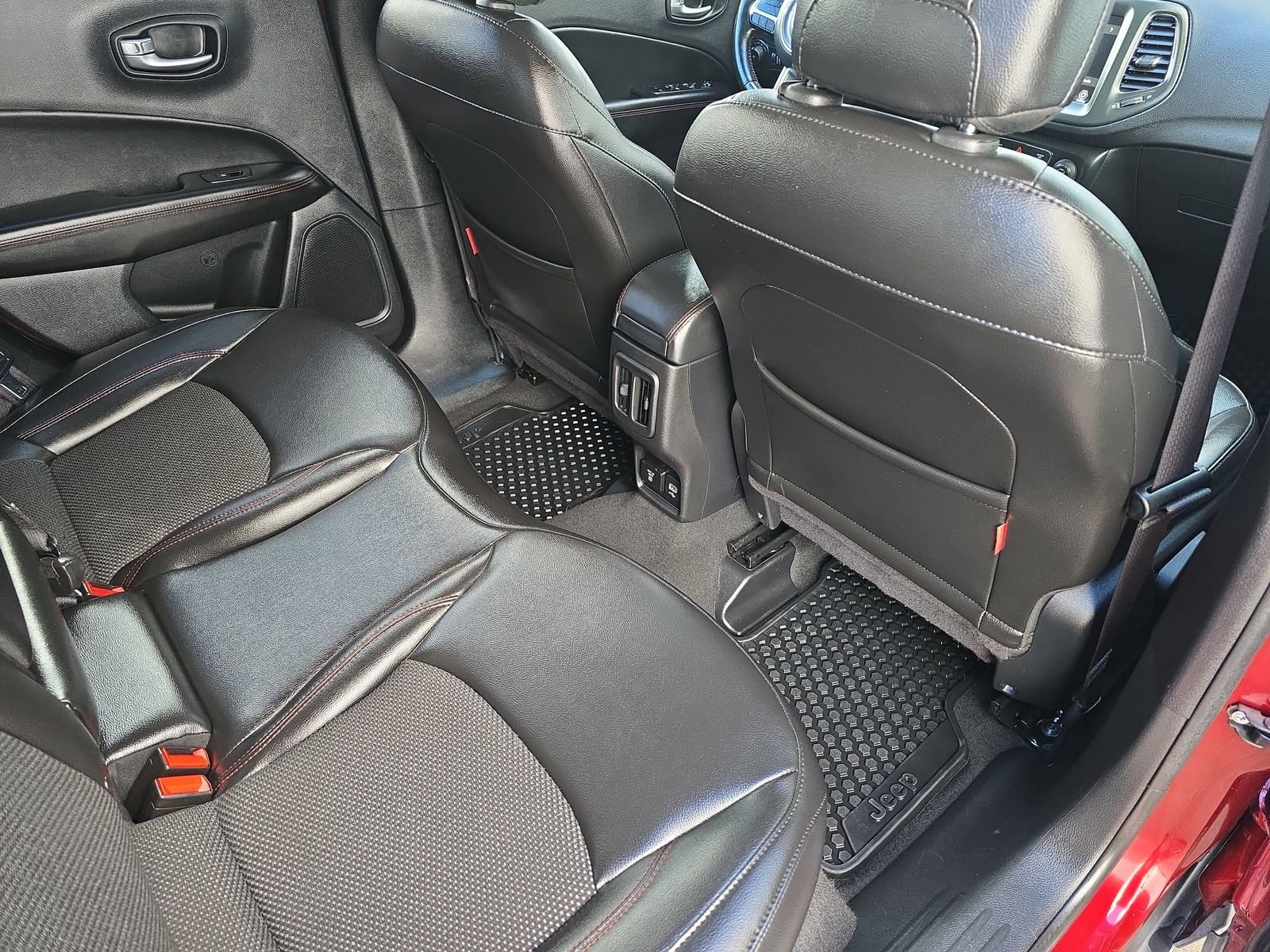 Used 2021 Jeep Compass Trailhawk w/ Convenience Group image 13