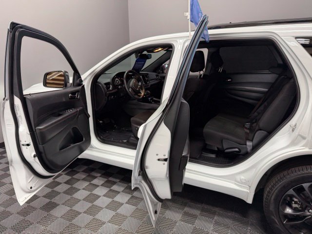 Used 2023 Dodge Durango GT w/ Blacktop Package AWD/4WD image 13