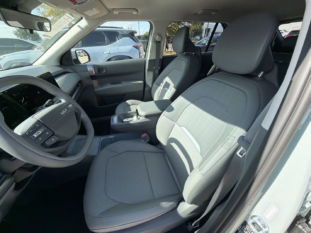 New 2027 Kia EV3 Wind FWD image 14