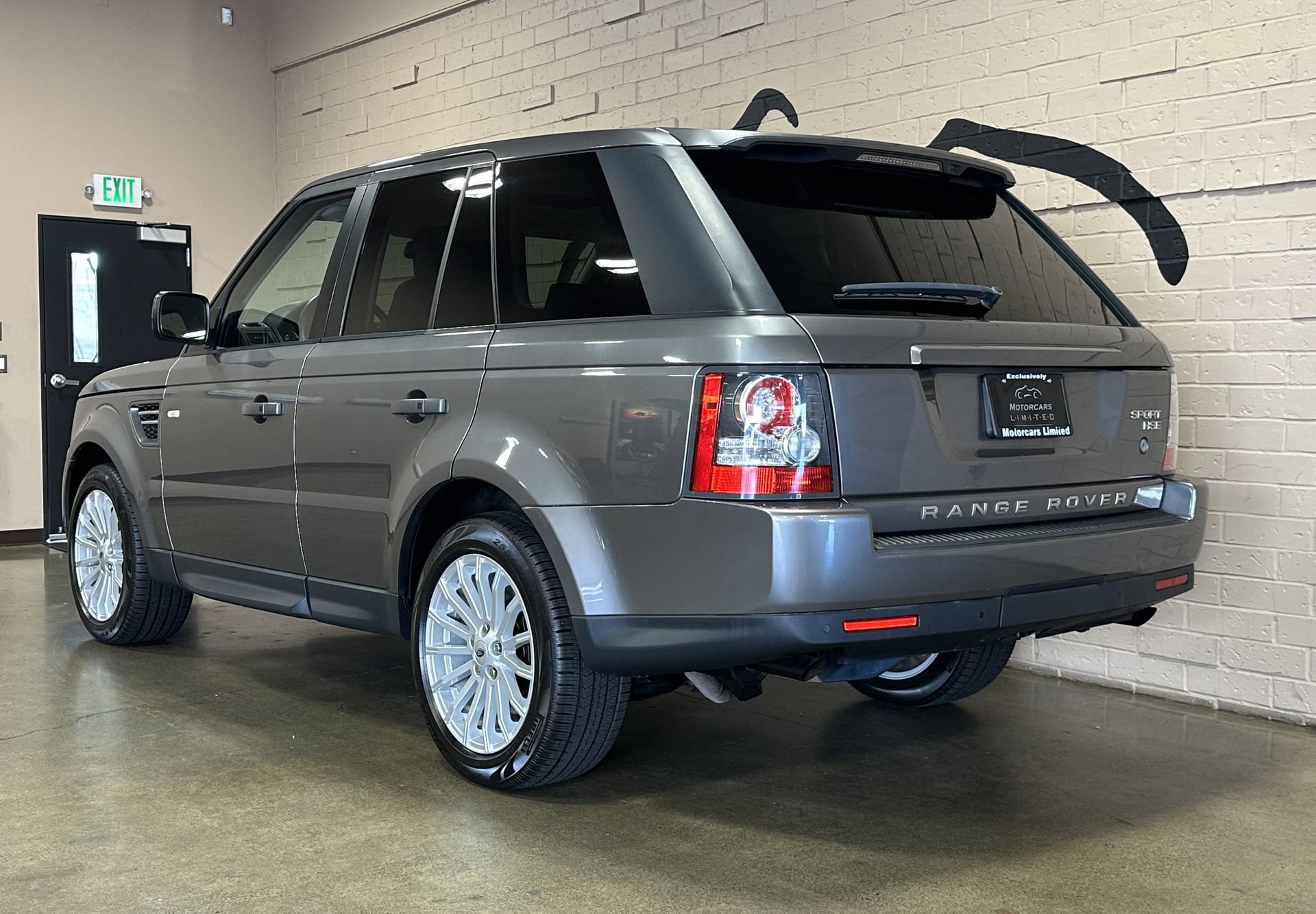 Used 2011 Land Rover Range Rover Sport HSE AWD/4WD image 13