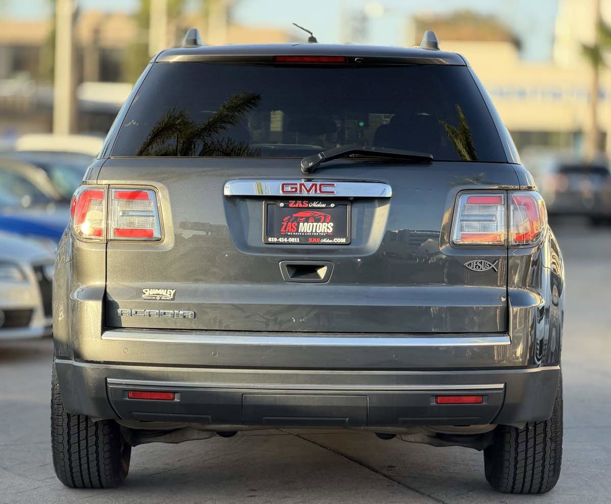Used 2014 GMC Acadia SLE image 5
