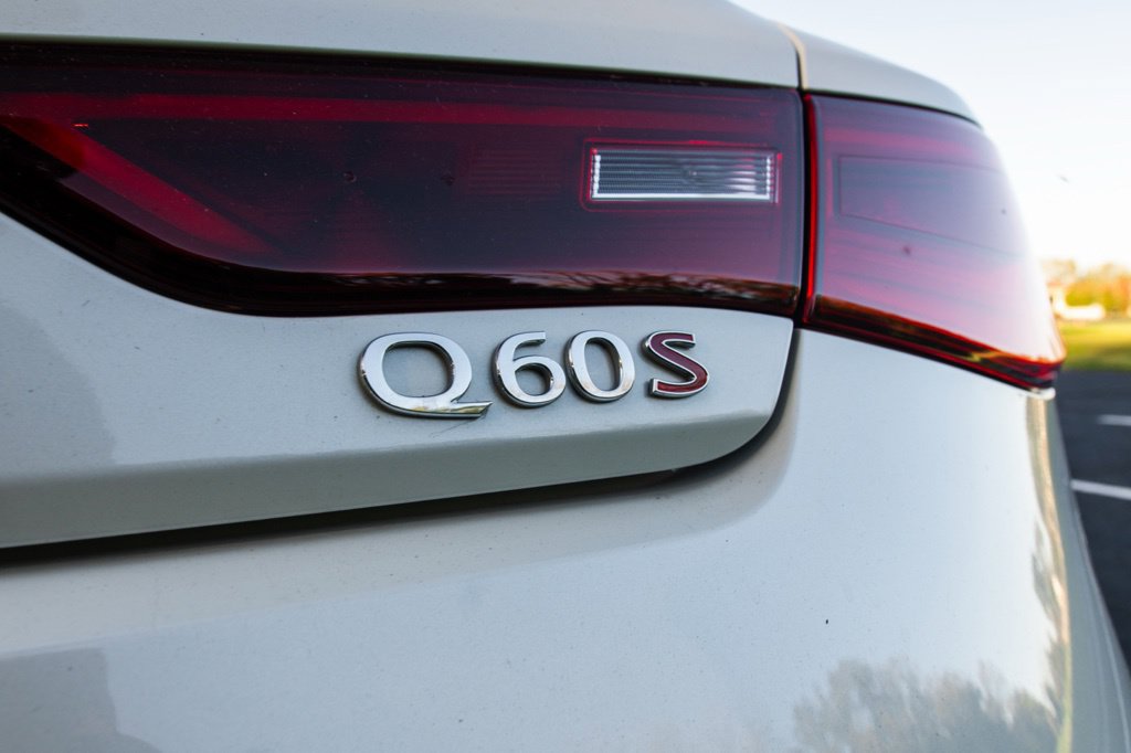 Used 2022 INFINITI Q60 Red Sport 400 w/ Cargo Package AWD/4WD image 9