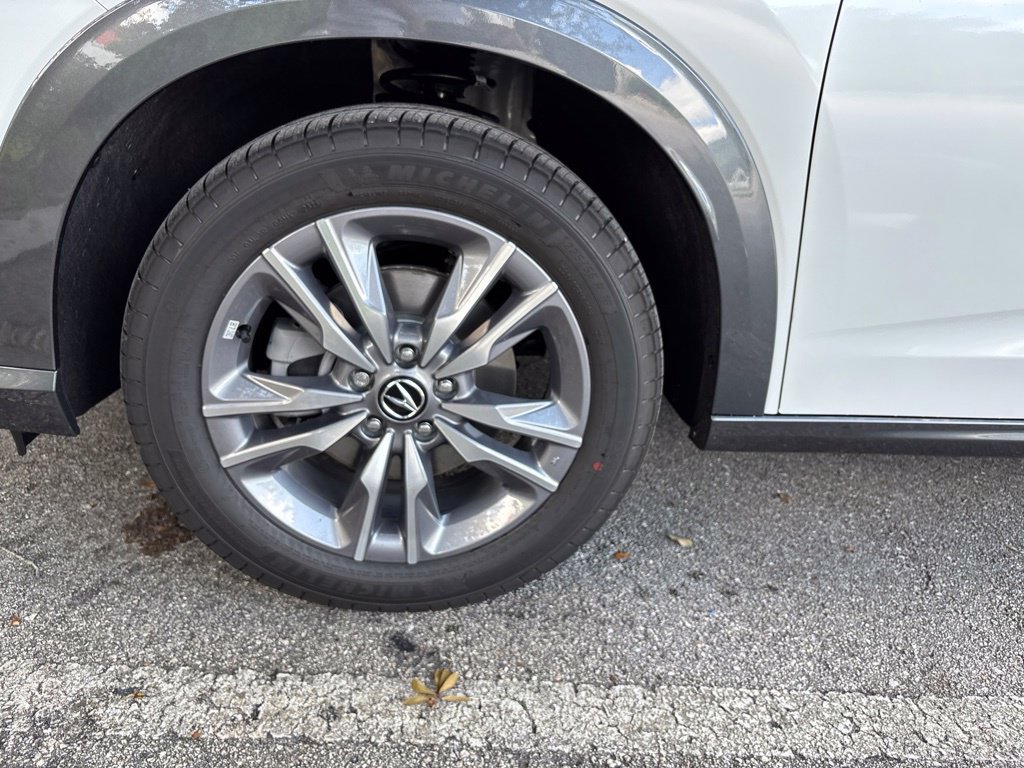 New 2026 Acura ADX FWD image 9