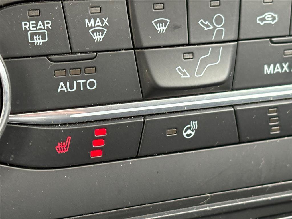 Used 2019 Ford EcoSport SES w/ SES Black Appearance Package AWD/4WD image 16