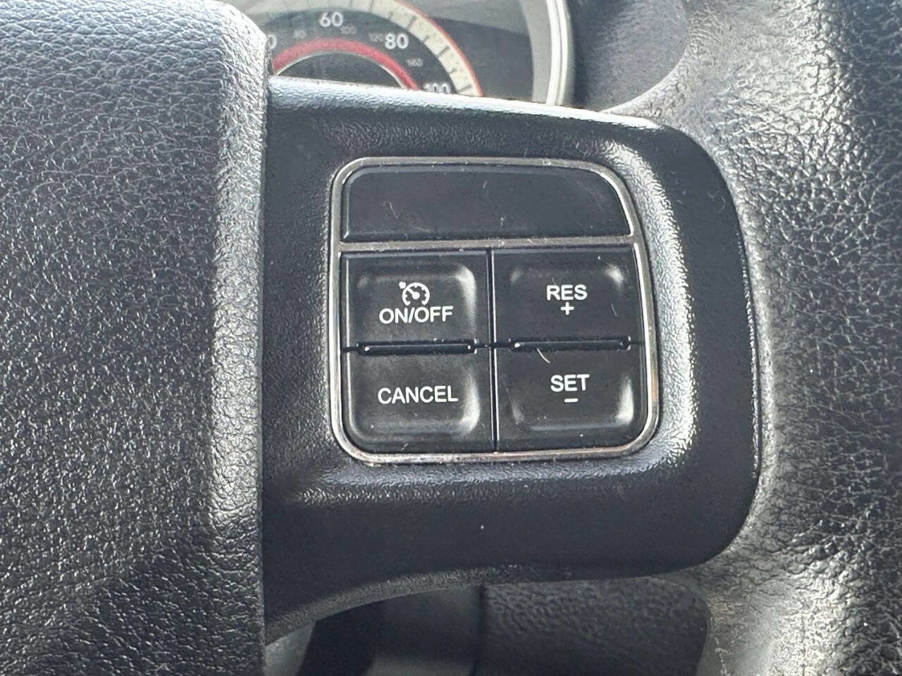 Used 2018 Dodge Journey SXT image 30