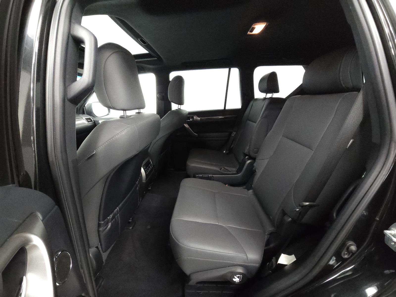Used 2023 Lexus GX 460 Premium AWD/4WD image 5