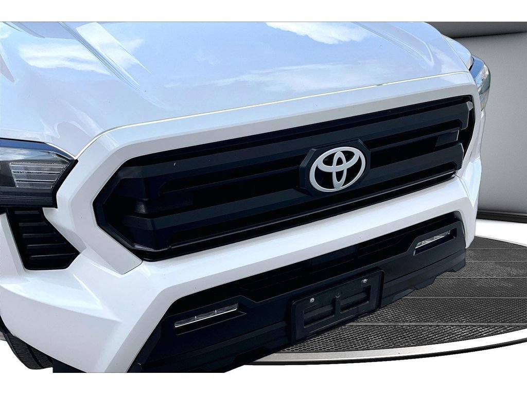 Used 2024 Toyota Tacoma SR5 RWD image 53