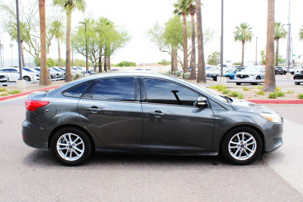 Used 2016 Ford Focus SE FWD image 6