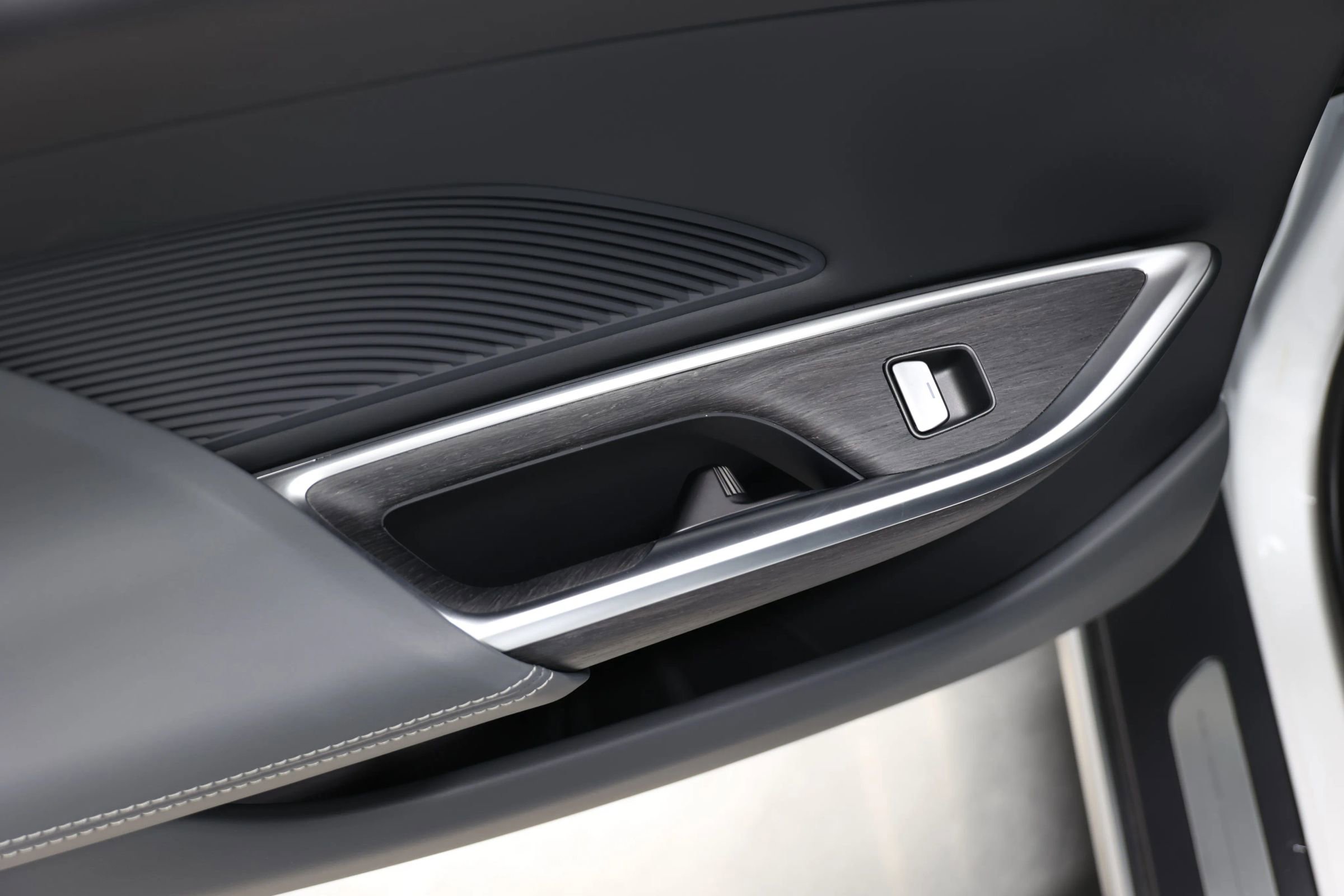 Used 2023 Lucid Air Grand Touring image 46