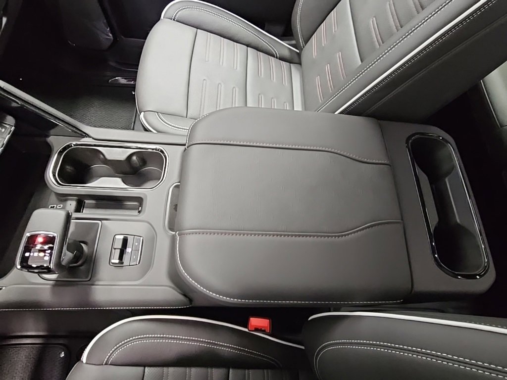 Used 2024 GMC Sierra 1500 AT4X image 21