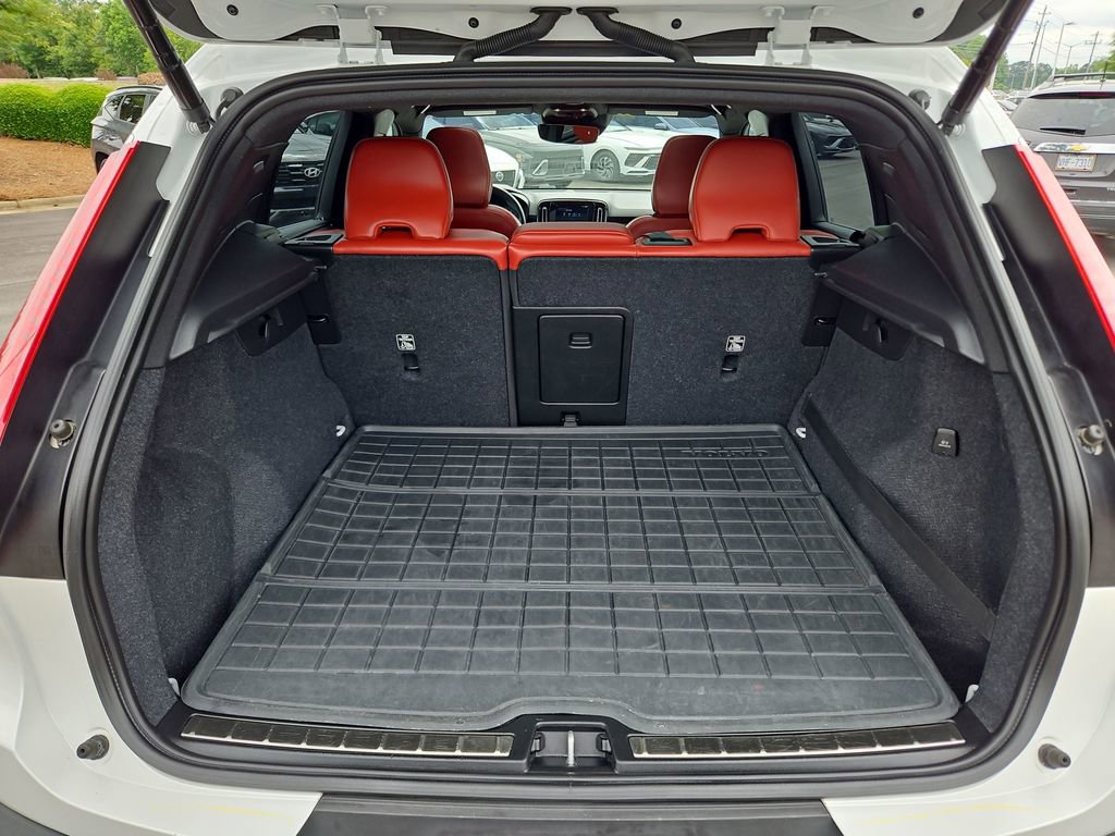 Used 2019 Volvo XC40 T4 Inscription FWD image 27
