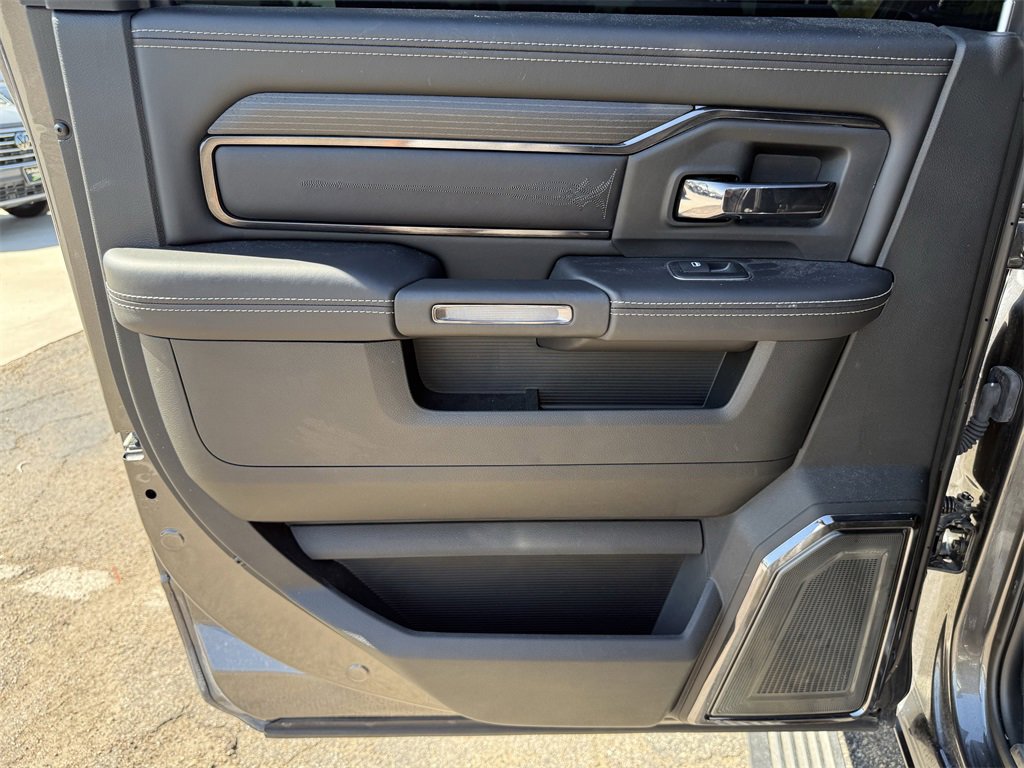 Used 2024 RAM 3500 Limited image 23