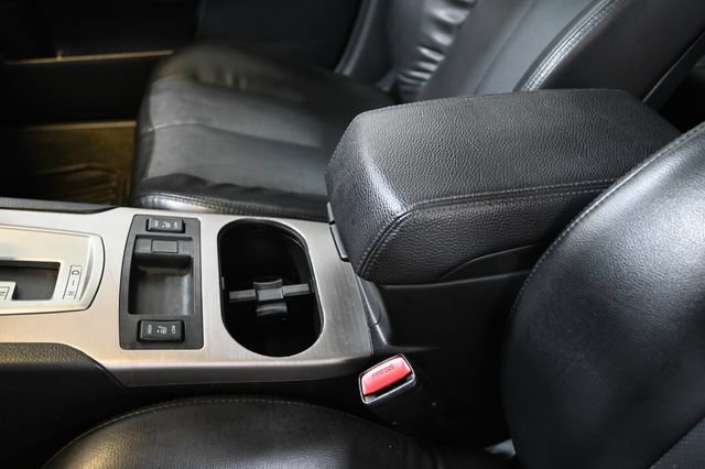 Used 2012 Subaru Outback 2.5i Limited w/ Moonroof Pkg AWD/4WD image 21