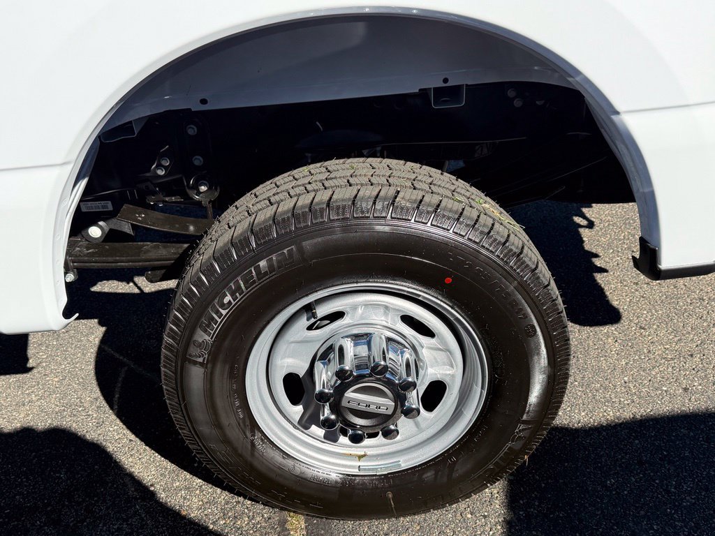 New 2027 Ford F250 XL w/ XL Chrome Package AWD/4WD image 6