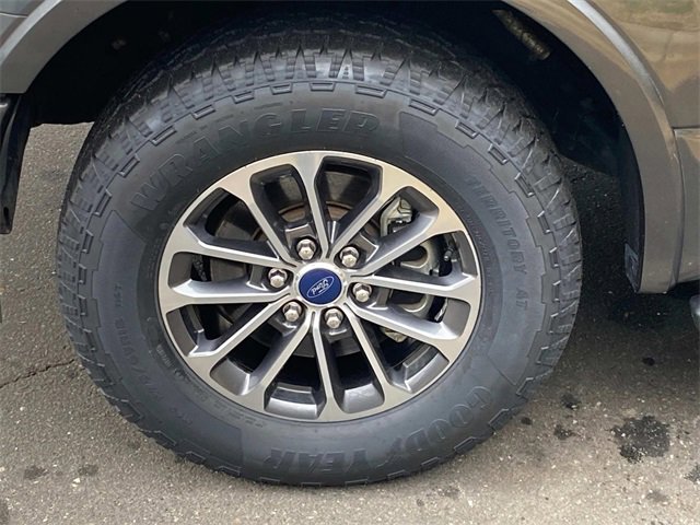 Used 2020 Ford F150 XLT w/ Equipment Group 302A Luxury image 6